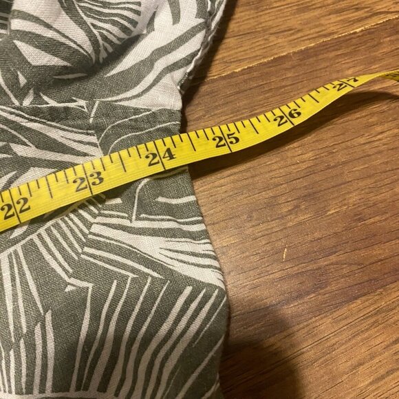 Chico's Button Down Shirt Blouse Sz 3. 5 - 18 Olive Green Floral Linen Vacation - Picture 4 of 5